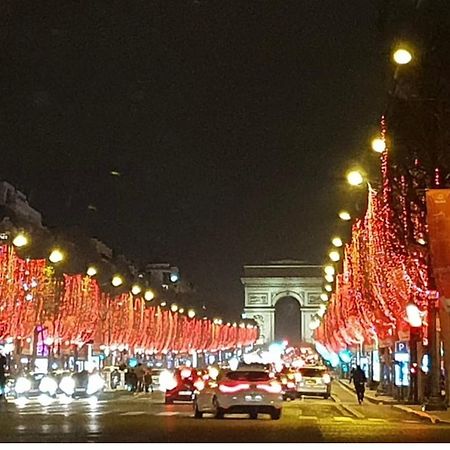 パリAu Pied De La Tour Eiffel Trocaderoアパートメント エクステリア 写真