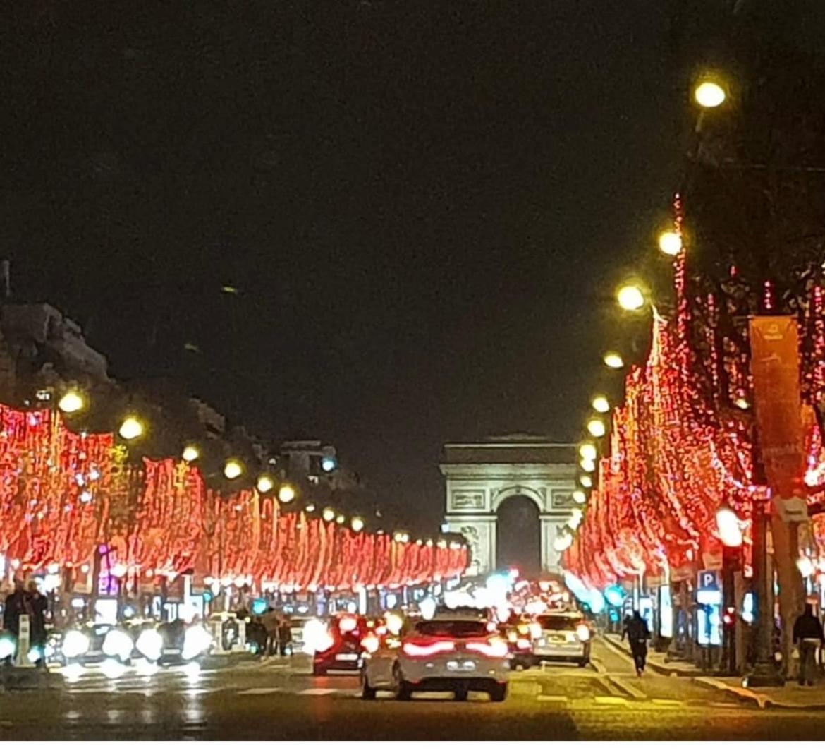 パリAu Pied De La Tour Eiffel Trocaderoアパートメント エクステリア 写真
